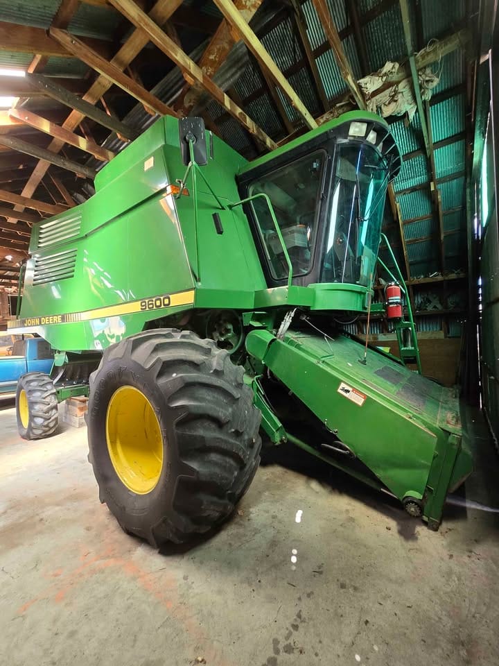 1996 John Deere 9600 Equipment Image0