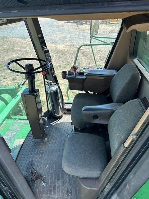 Image of John Deere 9600 equipment image 4