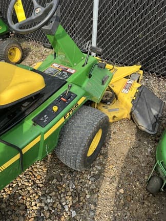 Image of John Deere F725 equipment image 2