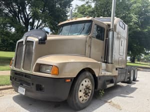1996 Kenworth T600 Image