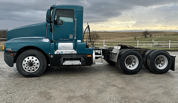 Main image Kenworth T600