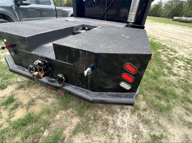 Image of Kenworth T600 equipment image 3