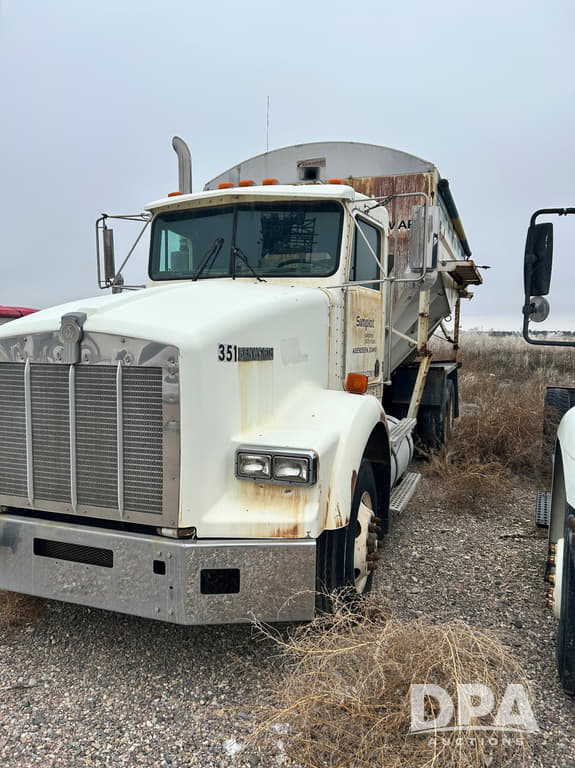 Image of Kenworth T600 Image 1