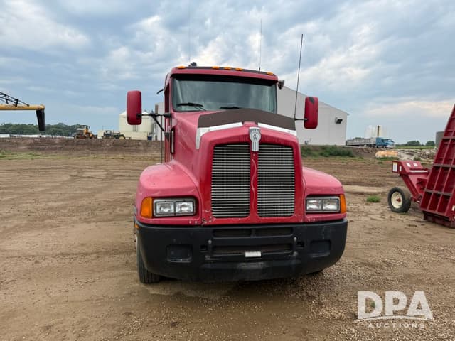 Image of Kenworth T600 equipment image 4