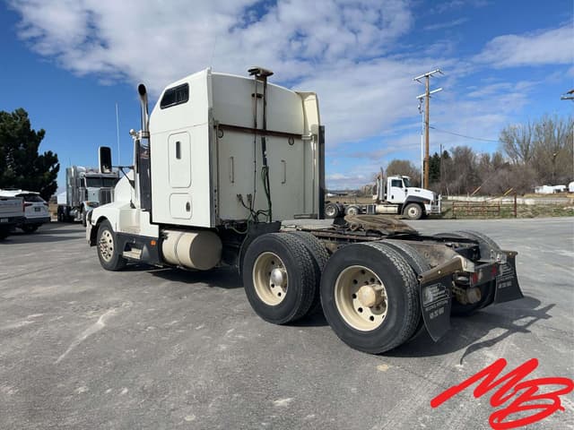 Image of Kenworth T600 equipment image 3