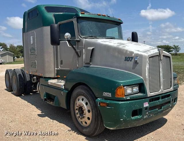 Image of Kenworth T600 equipment image 2