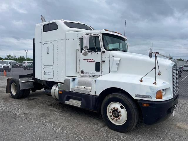 Image of Kenworth T600 equipment image 3