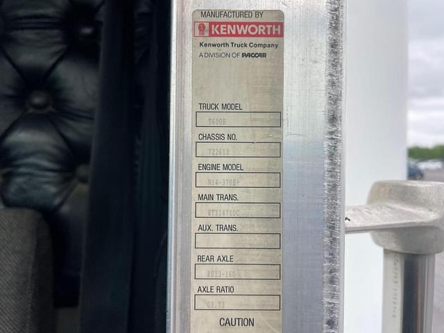 Image of Kenworth T600 equipment image 4
