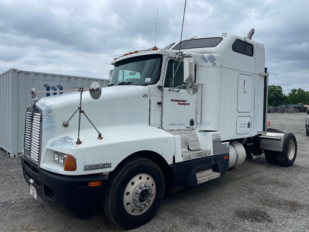 Image of Kenworth T600 Primary image