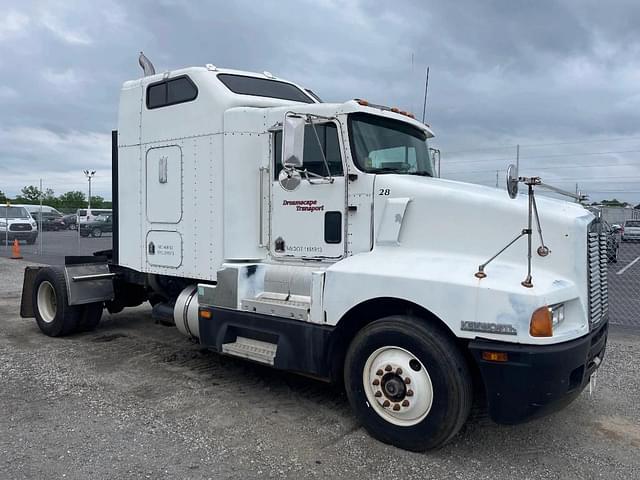 Image of Kenworth T600 equipment image 3