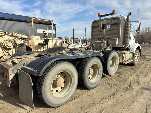 Image of Kenworth T800 equipment image 4