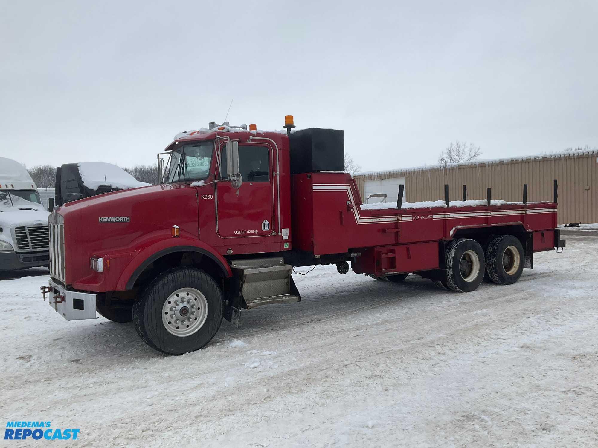 Main image Kenworth T800