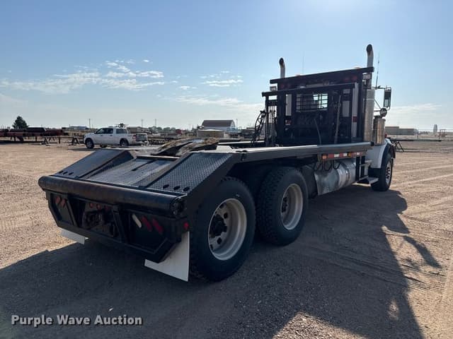 Image of Kenworth T800 equipment image 4