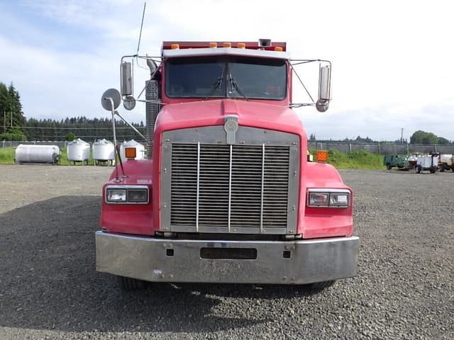 Image of Kenworth T800B equipment image 1
