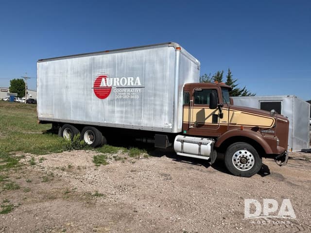 Image of Kenworth T800B equipment image 1