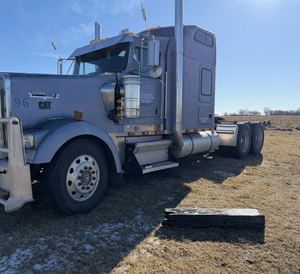 1996 Kenworth W900 Image
