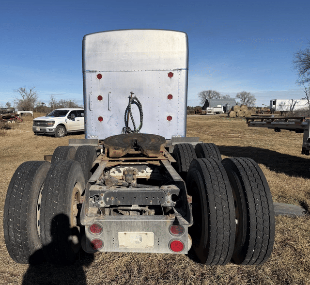 Image of Kenworth W900 equipment image 2