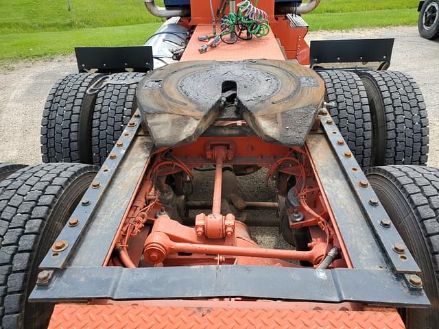 Image of Kenworth W900 equipment image 3