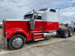 Main image Kenworth W900