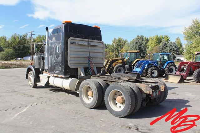 Image of Kenworth W900 equipment image 4