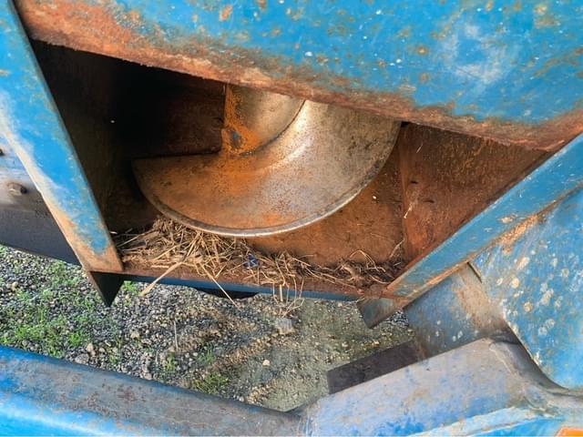 Image of Kinze 1040 equipment image 3