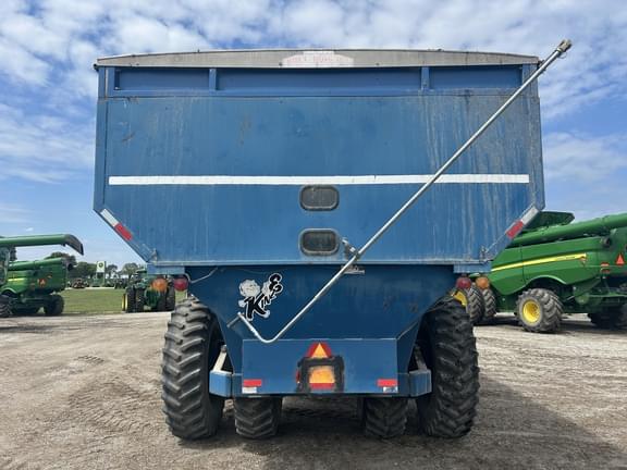 Image of Kinze 1040 equipment image 3