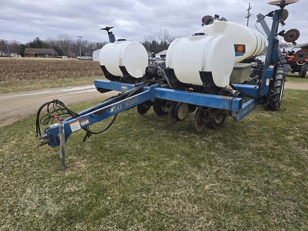 Image of Kinze 2000 Primary image