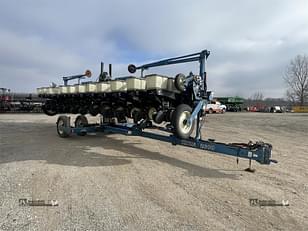 Main image Kinze 2600 4