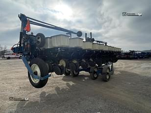 Main image Kinze 2600 7