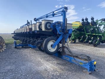 Main image Kinze 2600