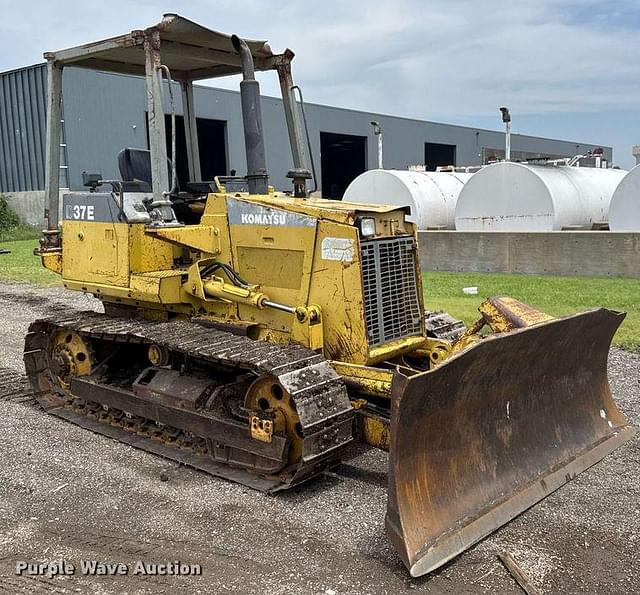 Image of Komatsu D37E equipment image 2