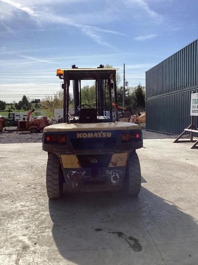 Image of Komatsu FD70-6 equipment image 2
