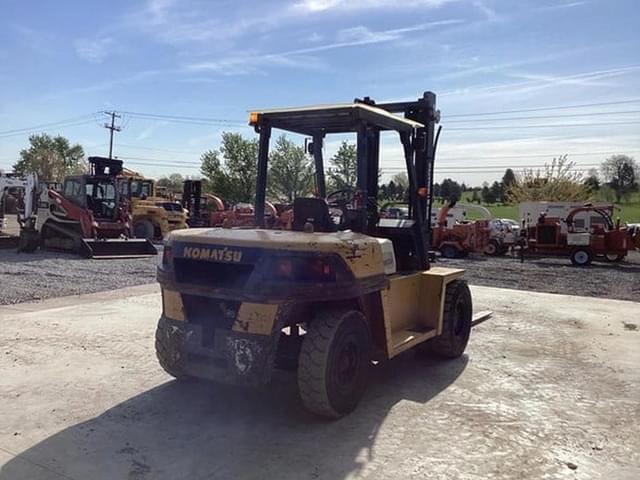 Image of Komatsu FD70-6 equipment image 3