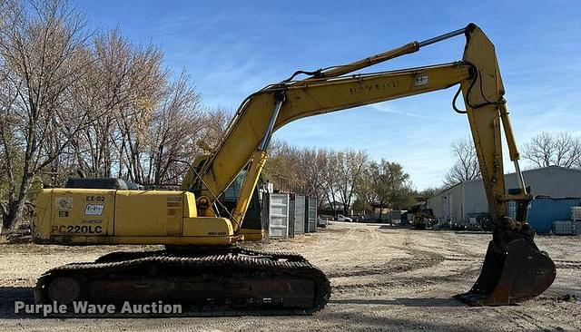 Image of Komatsu PC220LC equipment image 3