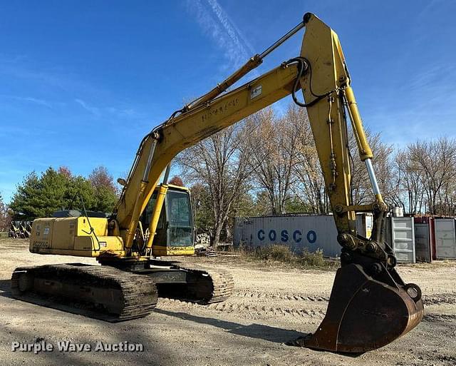 Image of Komatsu PC220LC equipment image 2