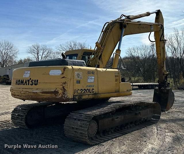 Image of Komatsu PC220LC equipment image 4