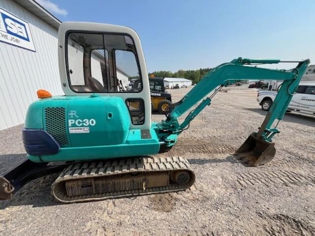 Image of Komatsu PC30 equipment image 2