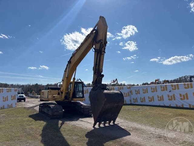 Image of Komatsu PC400LC equipment image 2