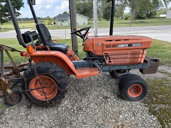 Image of Kubota B5200 equipment image 3