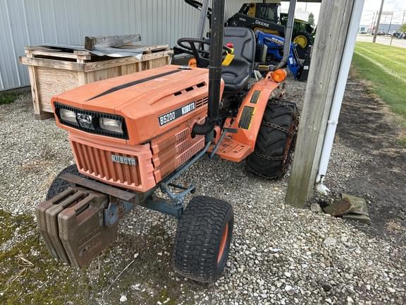 Image of Kubota B5200 Primary image