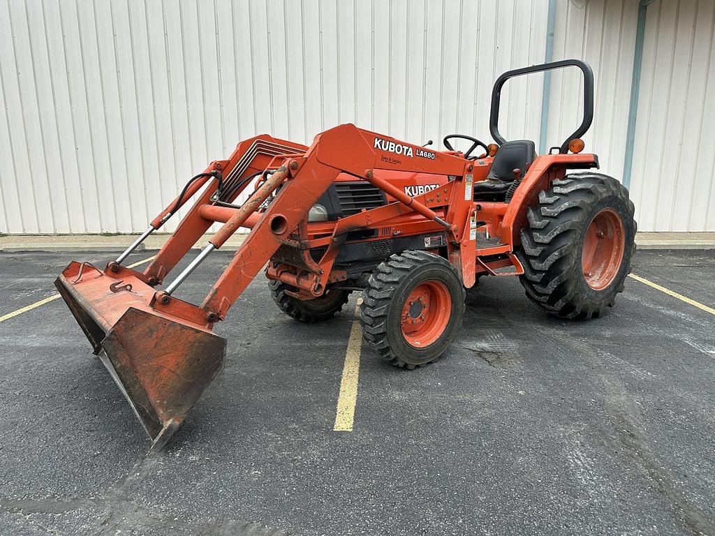 Image of Kubota L3600 Primary image