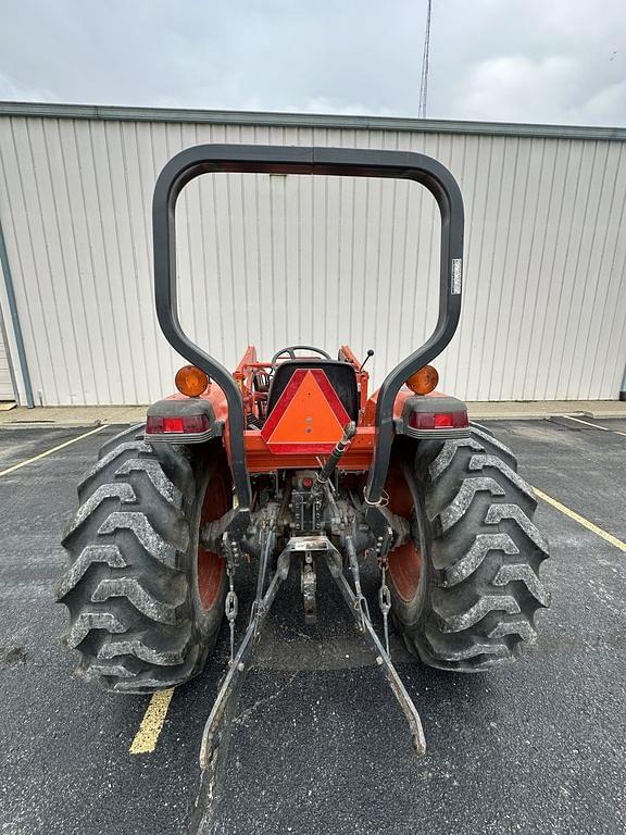 Image of Kubota L3600 equipment image 4