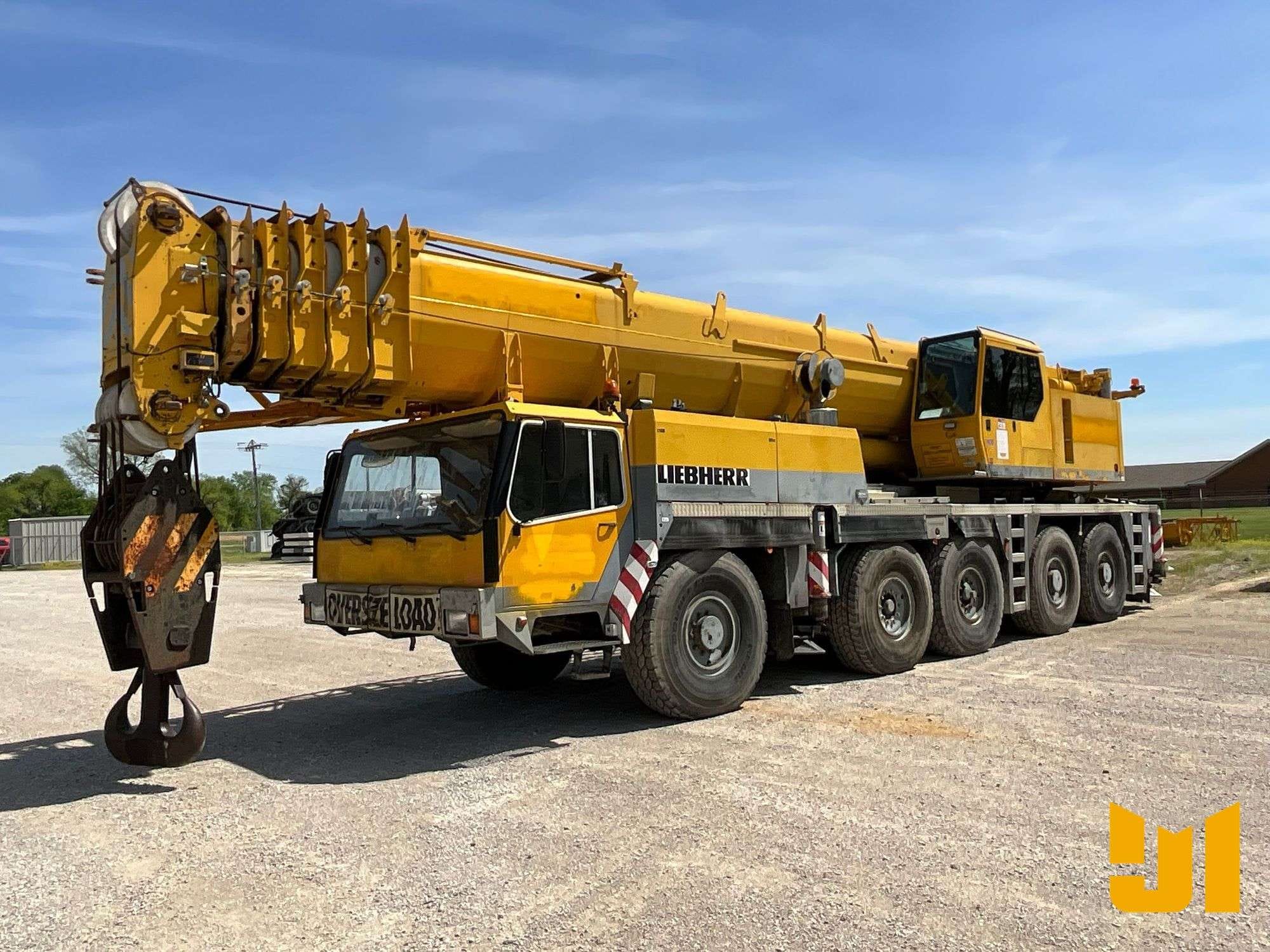 1996 Liebherr LTM1160/2 Equipment Image0