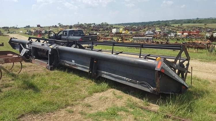 1996 MacDon 960 Harvesting Headers - Platform for Sale | Tractor Zoom