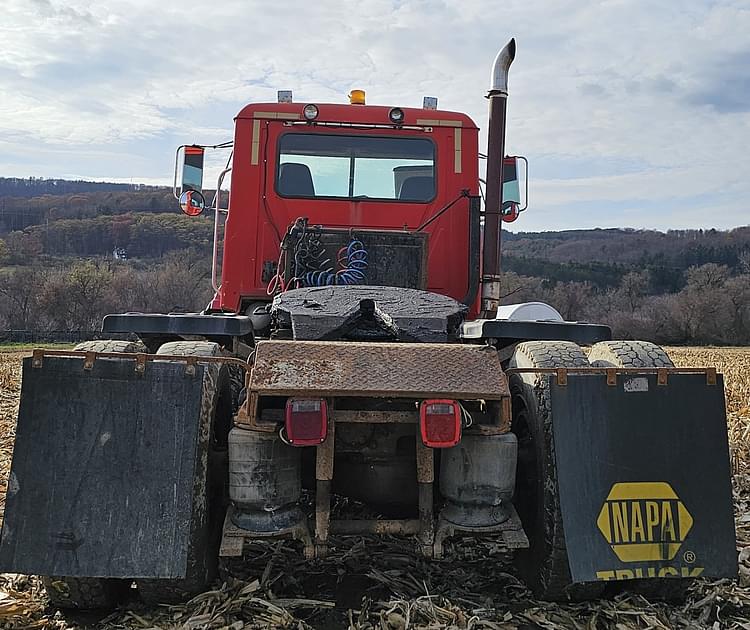 Main image Mack CL713 32