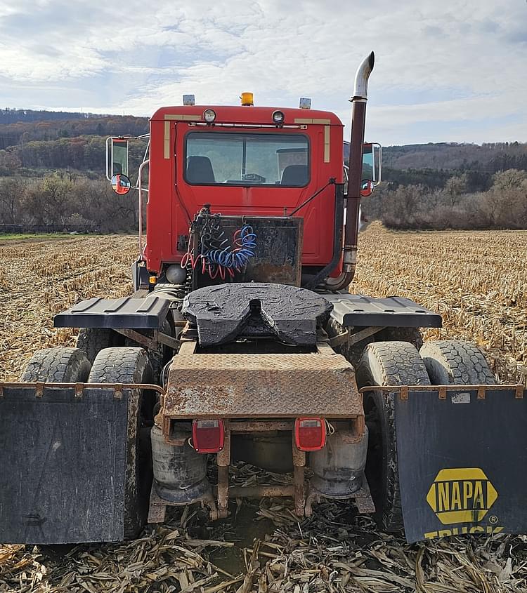 Main image Mack CL713 33