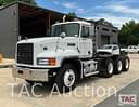1996 Mack CH613 Image