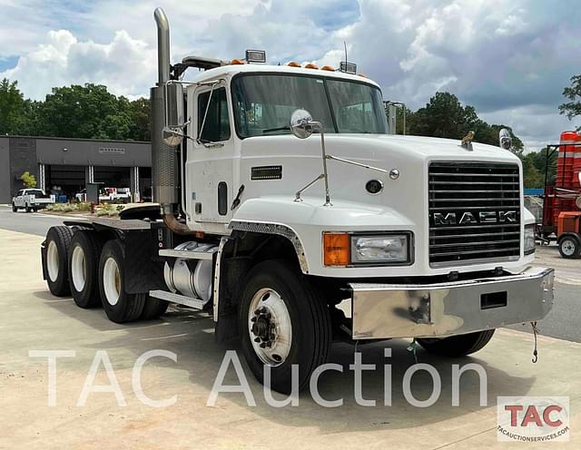 Image of Mack CH613 equipment image 2