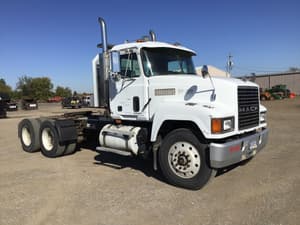 1996 Mack CH613 Image