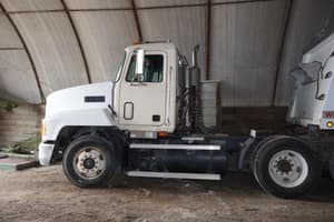 1996 Mack CH613 Image
